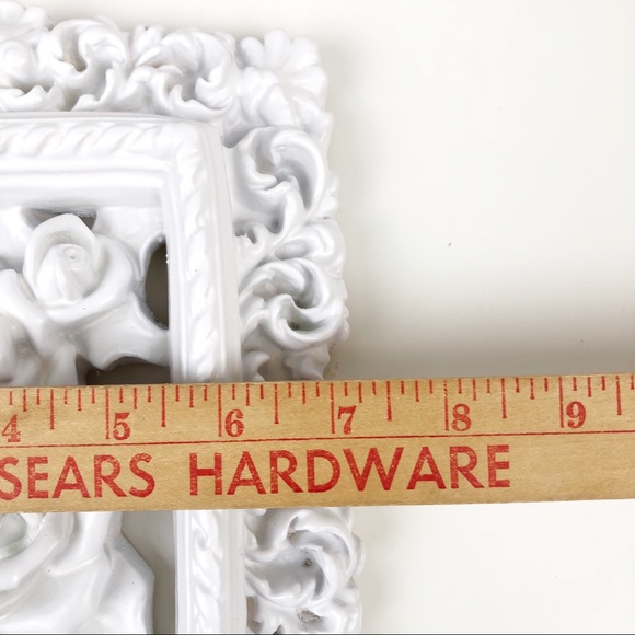 Pair Vintage Chalkware White Floral Wall Hanging - Picture 8 of 8